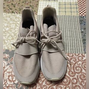 Fabletics women’s sneakers